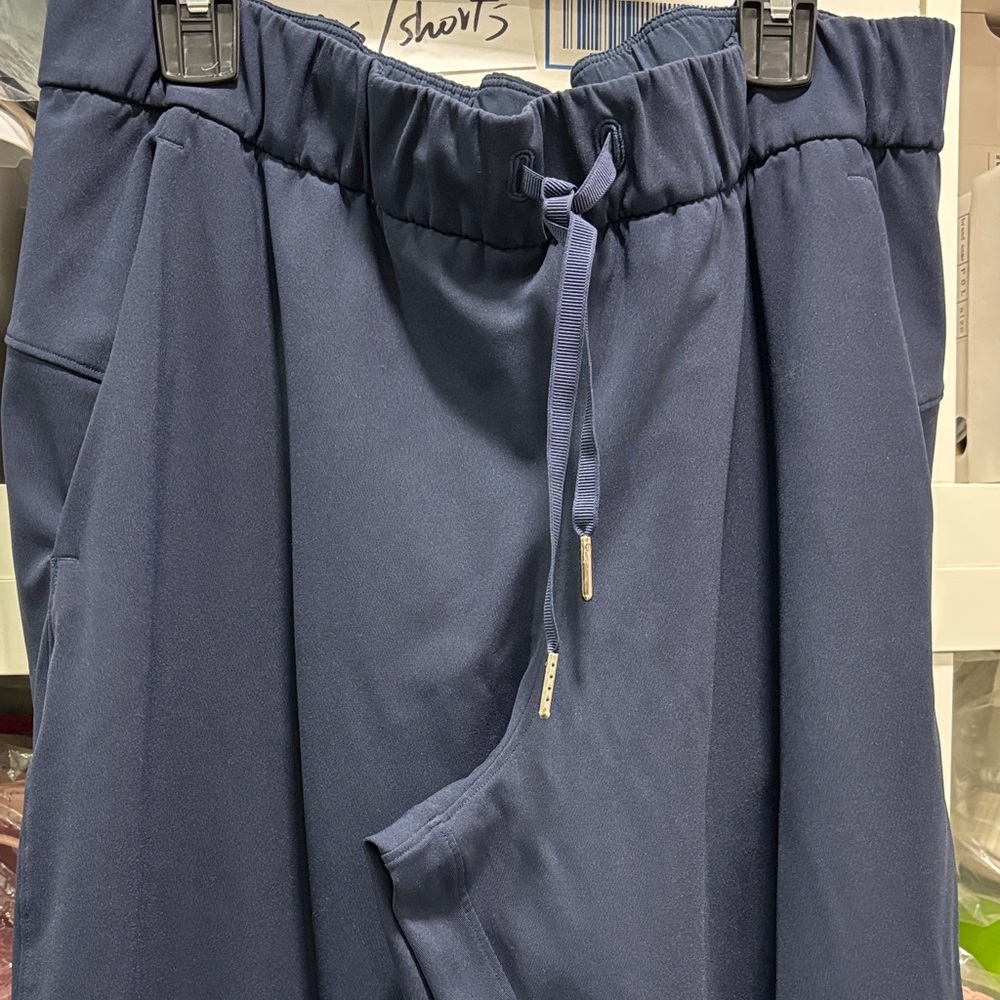 Lululemon On The Fly Women’s Jogger True Navy Drawstring W/Pockets Pants